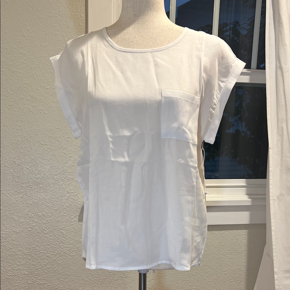 Six/Fifty Classic White Short Sleeve Tee 100% lyocell. size S. NWT